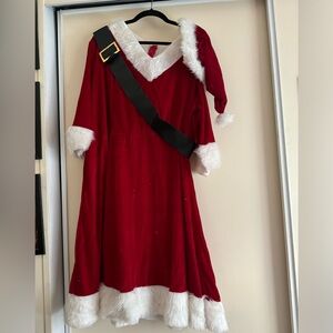 Halloween costumes Santa dress size 4x